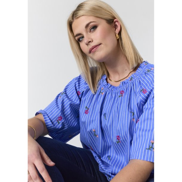 Studio Bluse
