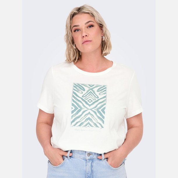 Only Carmakoma t-shirt
