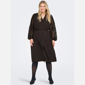 Only Carmakoma Kjole