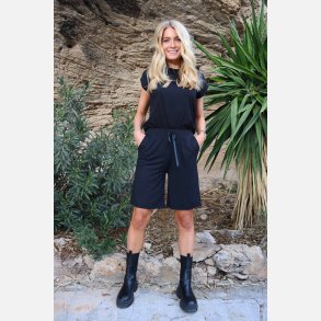 Liberte Alma Long Shorts