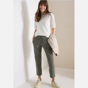 Cecil buks, L�ngde 26