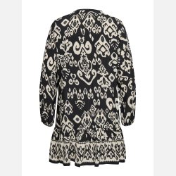 Only Carmakoma Kjole