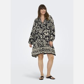 Only Carmakoma Kjole