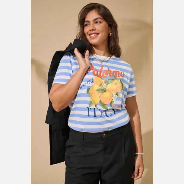 Only Carmakoma T-shirt