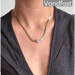 ANNEBRAUNER Snake Heart Zirconia Halsk�de