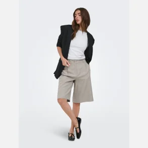 Only Bermuda Shorts 