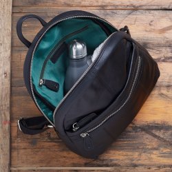 Milano Rygs�k, Black